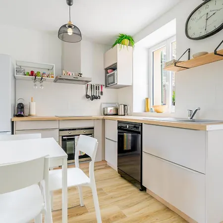 Les Cerisiers / Maison Pour 6 A Holiday home