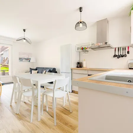 Hébergement de vacances Les Cerisiers / Maison Pour 6 A *